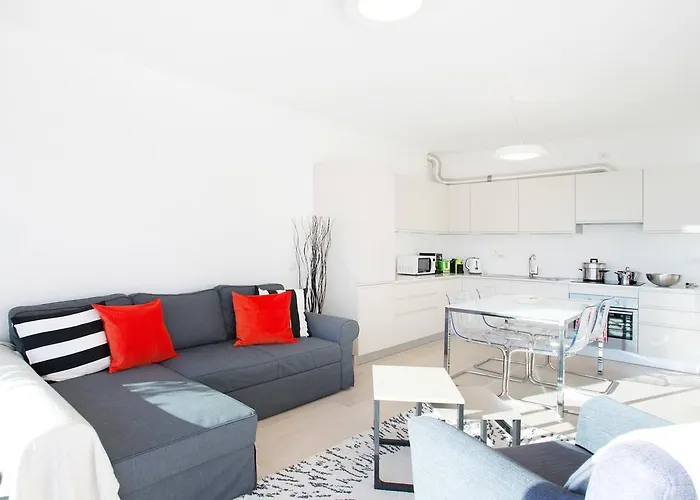 Pool By Italian Apartamento *